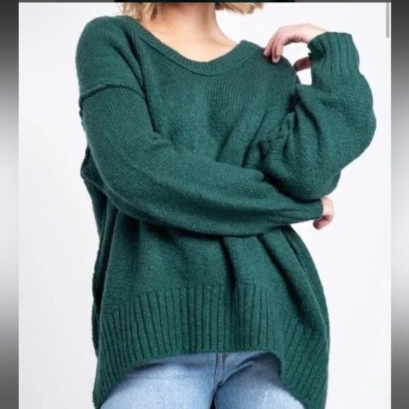 Women’s Free People V-neck Brookside Tunic Sweater in Green • XS - Picture 8 of 12
